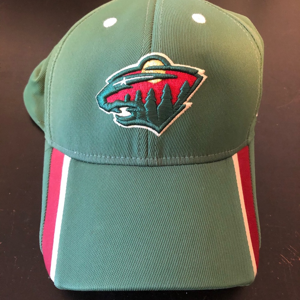 Adjustable Minnesota Wild Hat